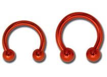 Rotes Stahl-Pferdeeisen mit Kugeln |  ITC