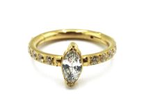 Anneau Titane PVD Gold Oval Strass Blanc